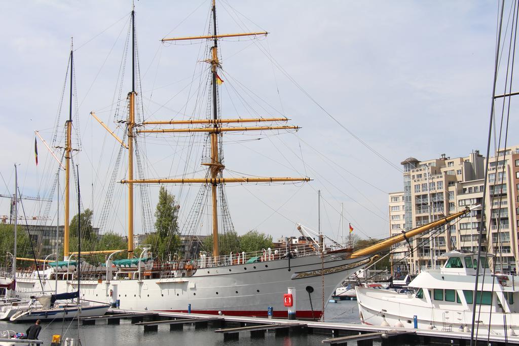 Marina Mercator أوستيند المظهر الخارجي الصورة