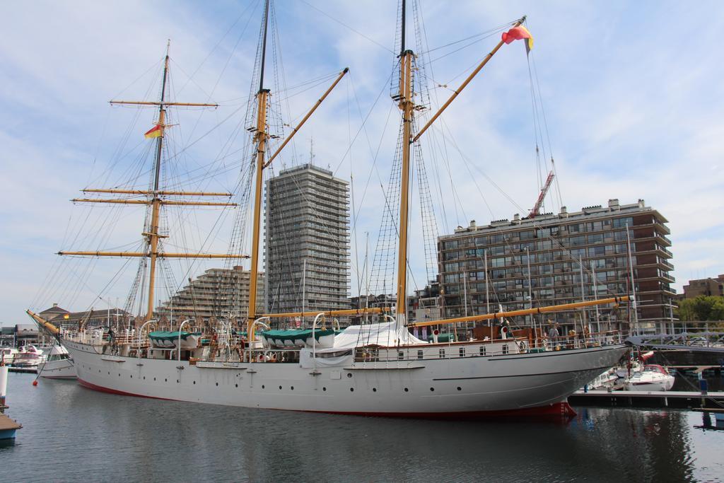 Marina Mercator أوستيند المظهر الخارجي الصورة